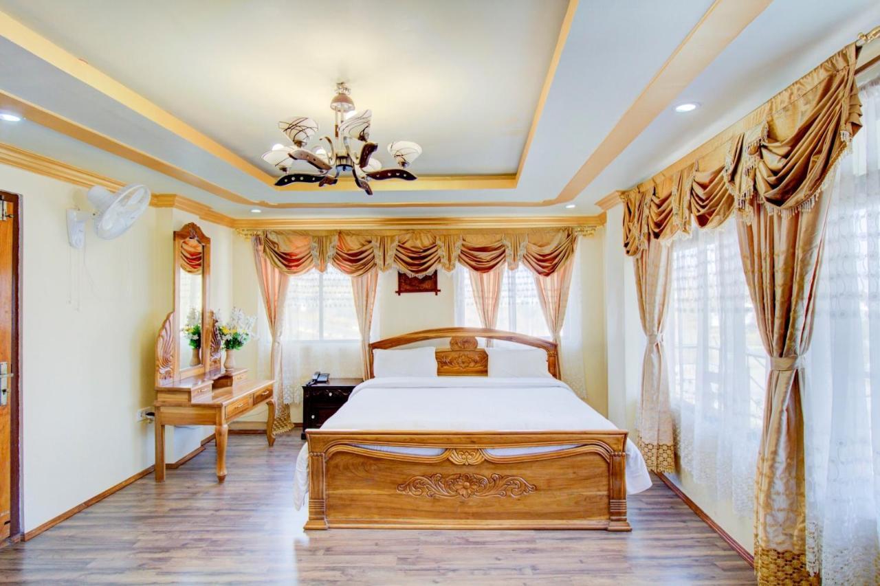 Capital O 79144 Coniferous Resort 체라푼지 외부 사진
